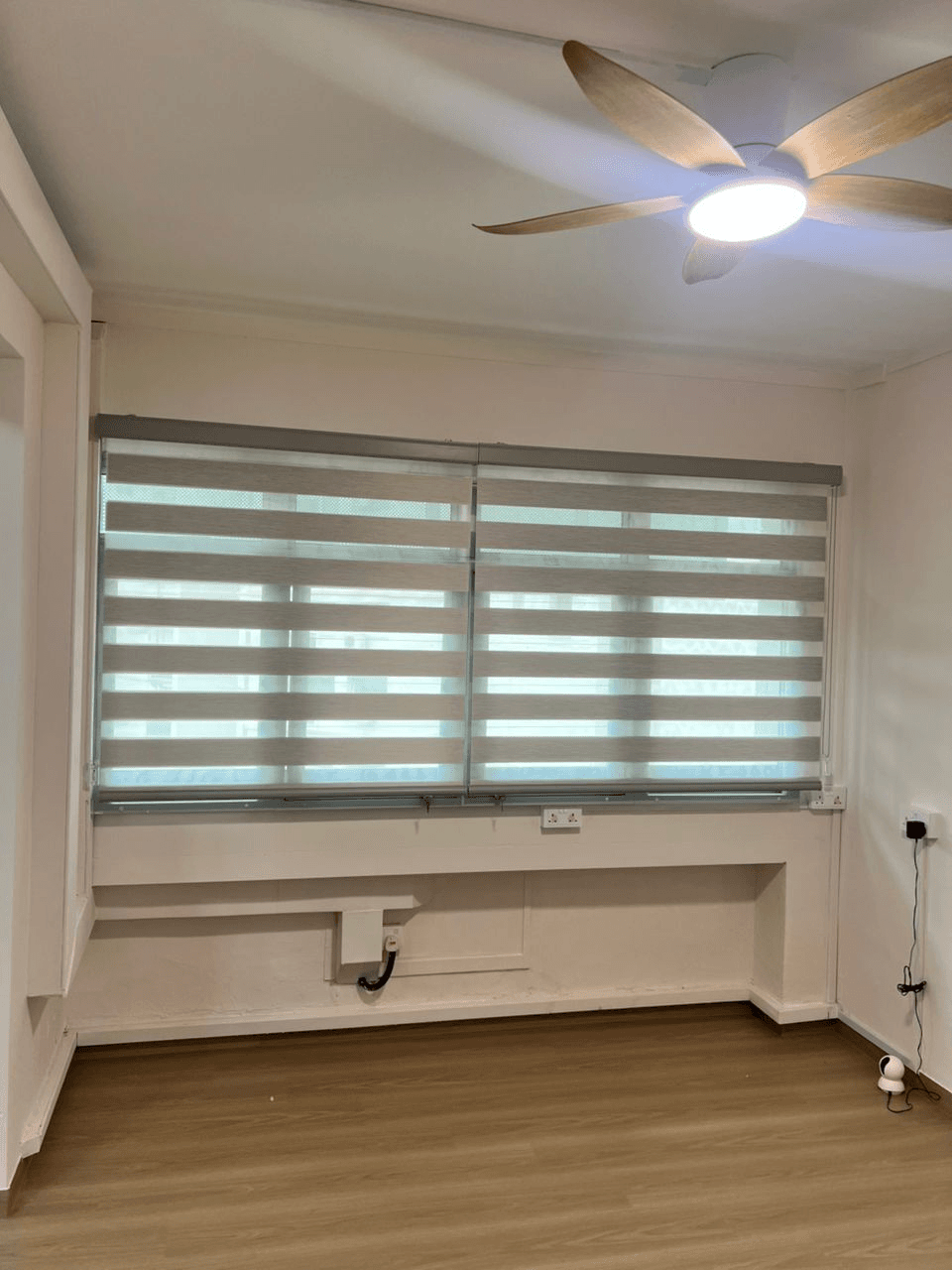Korean blinds installation in a Yung An Road HDB flat