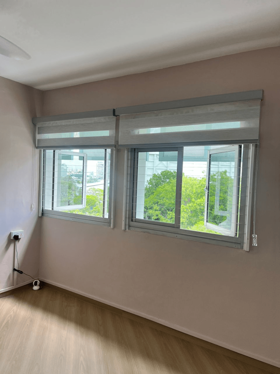 Korean blinds installation in a Yung An Road HDB flat